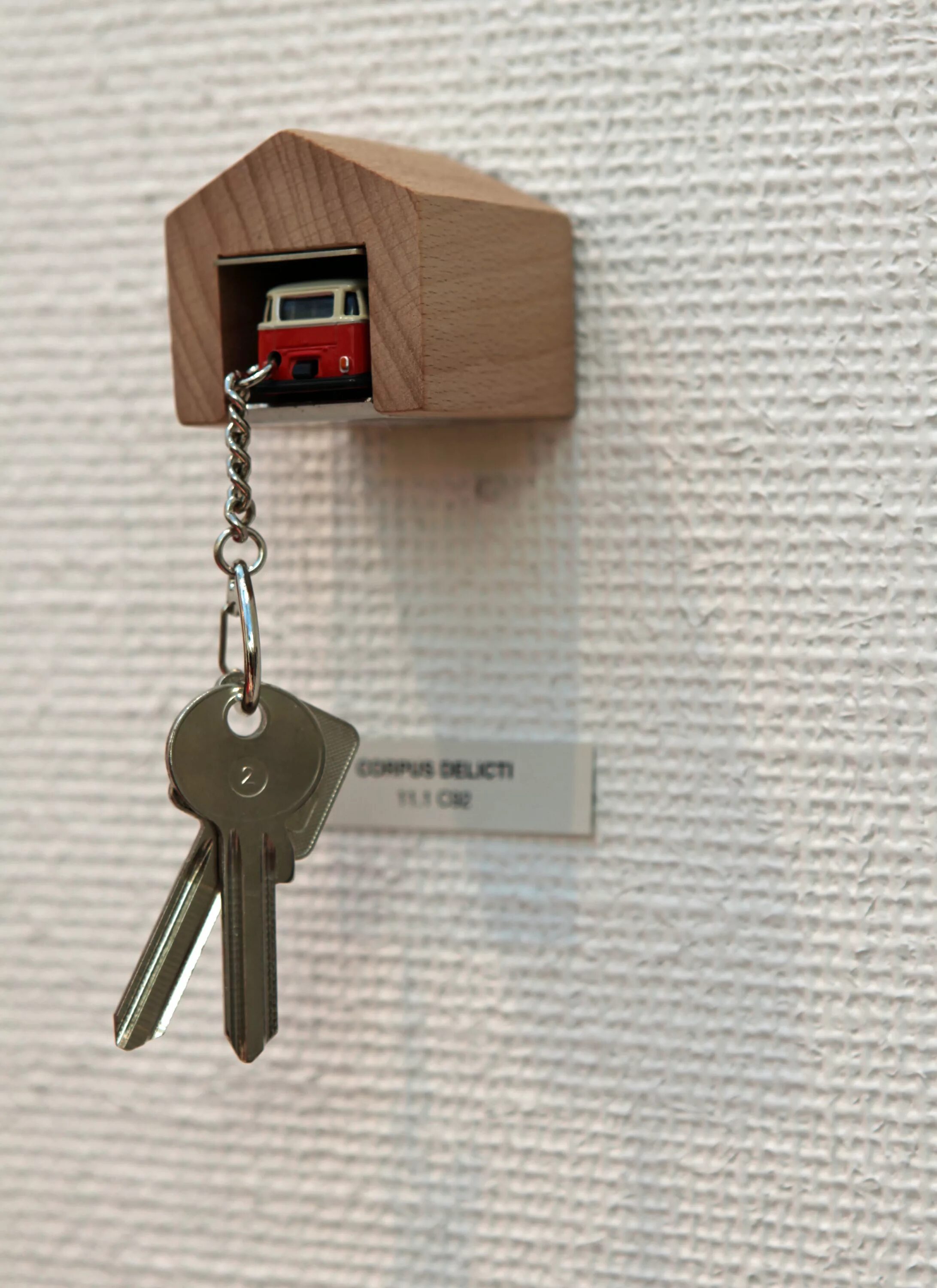 Ключи от дома. Дизайнерские ключи от квартир. Домик с ключами. Ключи от квартиры в подарок.