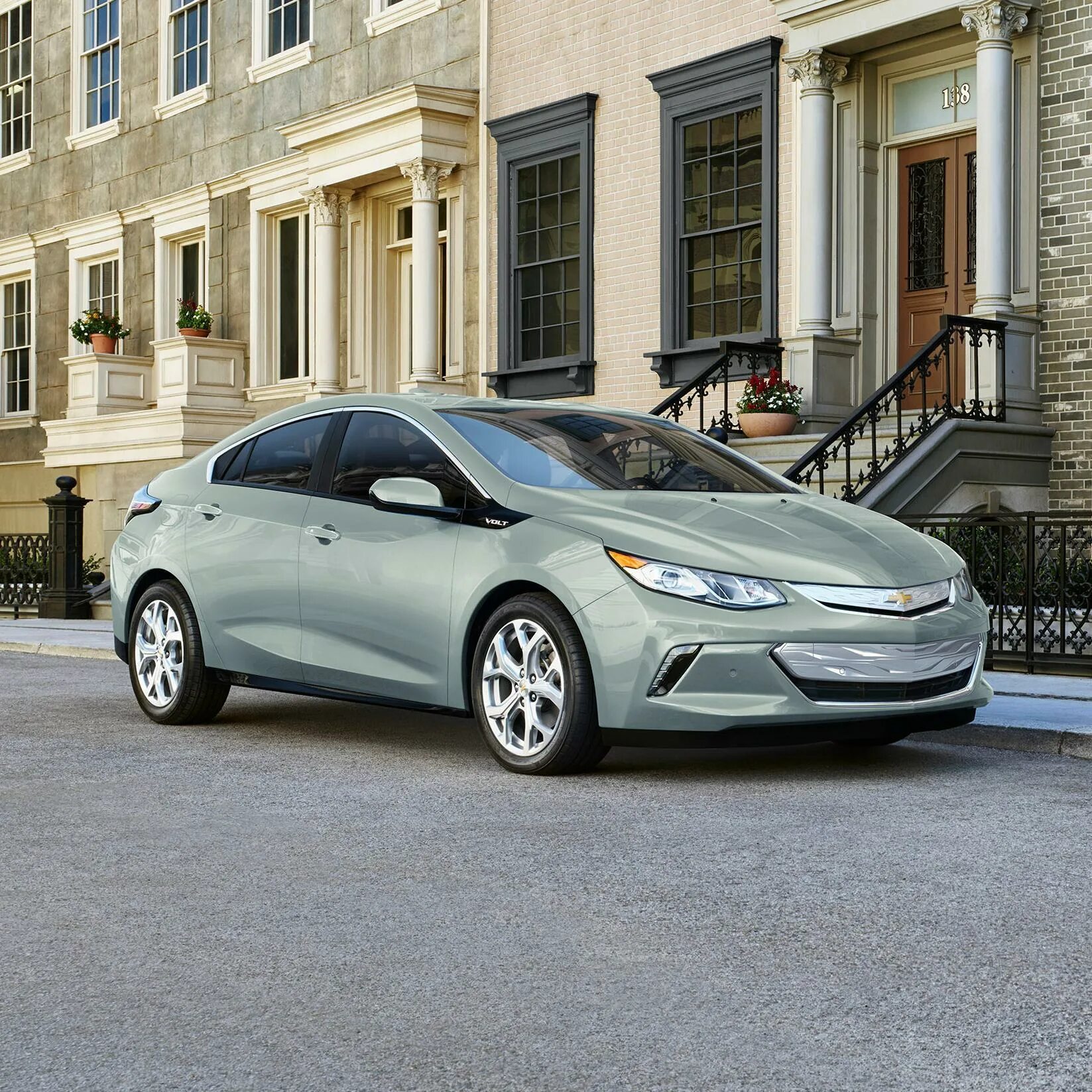 Chevrolet volt купить. Chevrolet Volt 2018. Chevrolet Volt 1. Chevrolet Volt 2008. Chevrolet Volt 2.