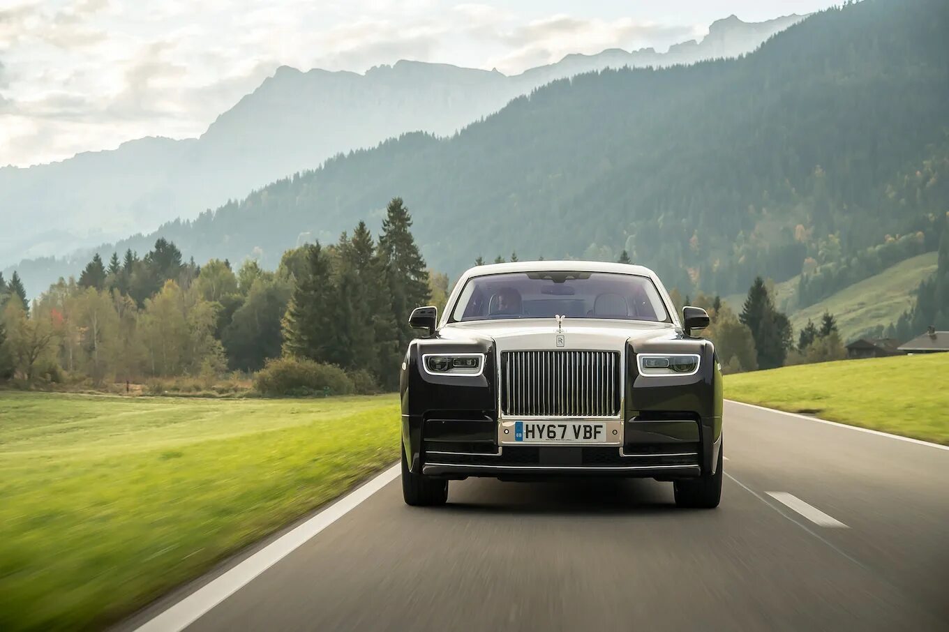 Новый rolls royce. Rolls Royce Phantom. Новый Rolls Royce Phantom. Ройс Фантом 2021. Rolls Royce Phantom 8 EWB.