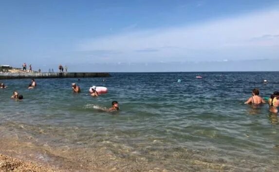 Почему закрыли море. Севастополь пляжи для купания. Балаклава город пляж для купания. Где купаться в Севастополе. Севастополь пляжи для купания фото.