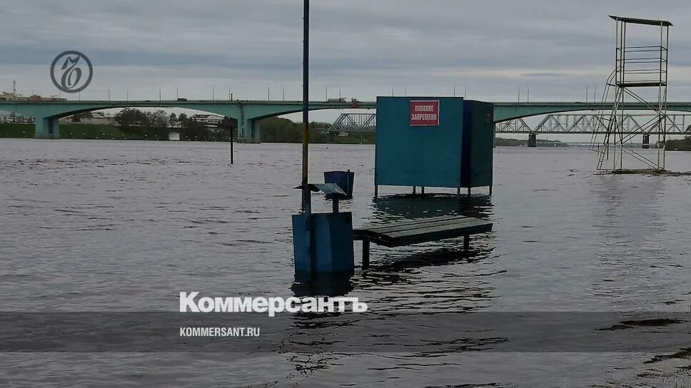 Уровень волги в ярославле сегодня. Затопило набережную Волги Ярославль. Уровень воды в Волге на набережной 22.04.2023. Тверицкий пляж Ярославль. Ярославль потоп 2020.