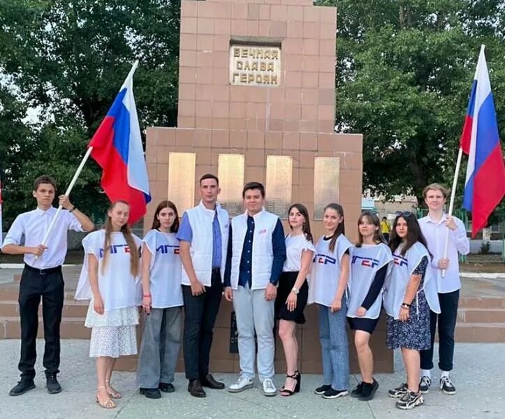 4 Школа белая Калитва. Белая Калитва 347042 сотрудники. Оксана Сергеевна белокалитвинский район белая Калитва. Алые паруса белая Калитва