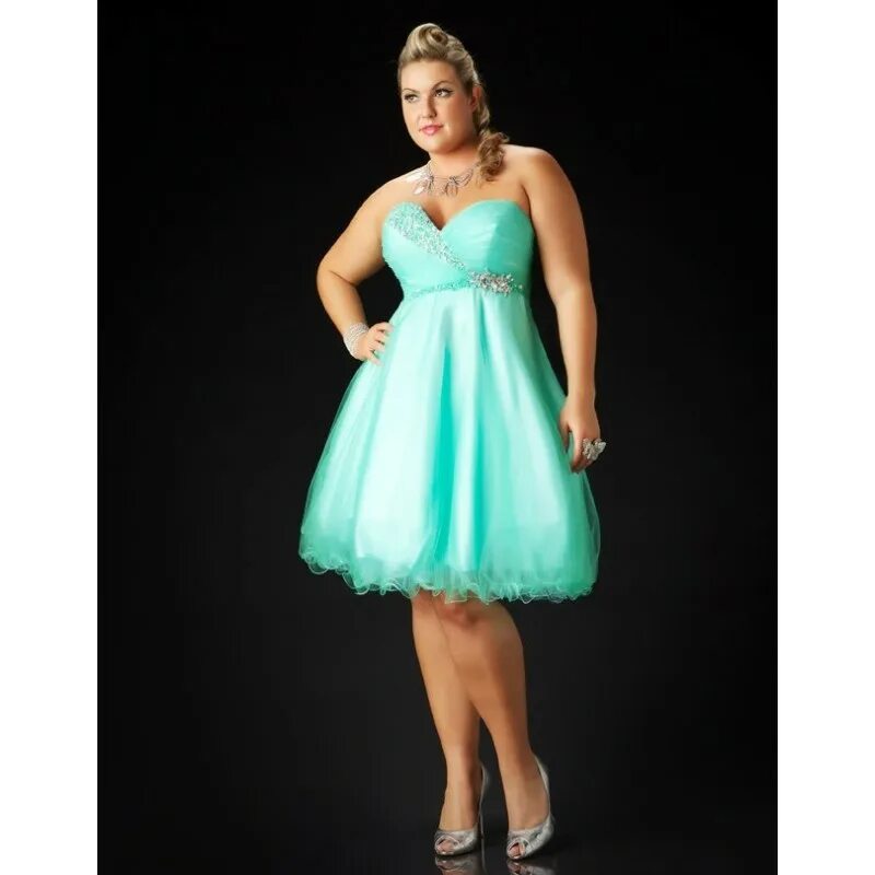 Платье на выпускной для полных. Платье на выпускной для полненькой девочки. Выпускные платья на полненьких девушек. Платье для выпускного для полных девушек. Платье на выпускной для полненьких.