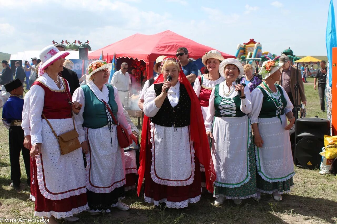 Крым народный сайт. Традиции народов Крыма. Костюмы крымских народов. Праздники народов Крыма. Национальный костюм Республики Крым.