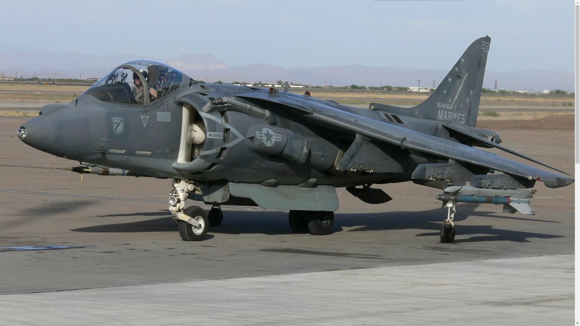 Av-8b in iraq. Av-8b harrier ii. Mcdonnell douglas av-8b harrier ii. Av 8b night attack. Штурмовик av-8b «харриер» ii.