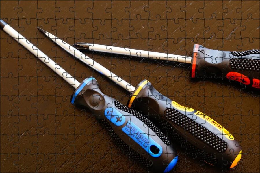 Показать отвёртки для разных работ. Вскрыть отверткой. Отвертка синяя. Набор отверток звездочка torx. Механическая отвертка.