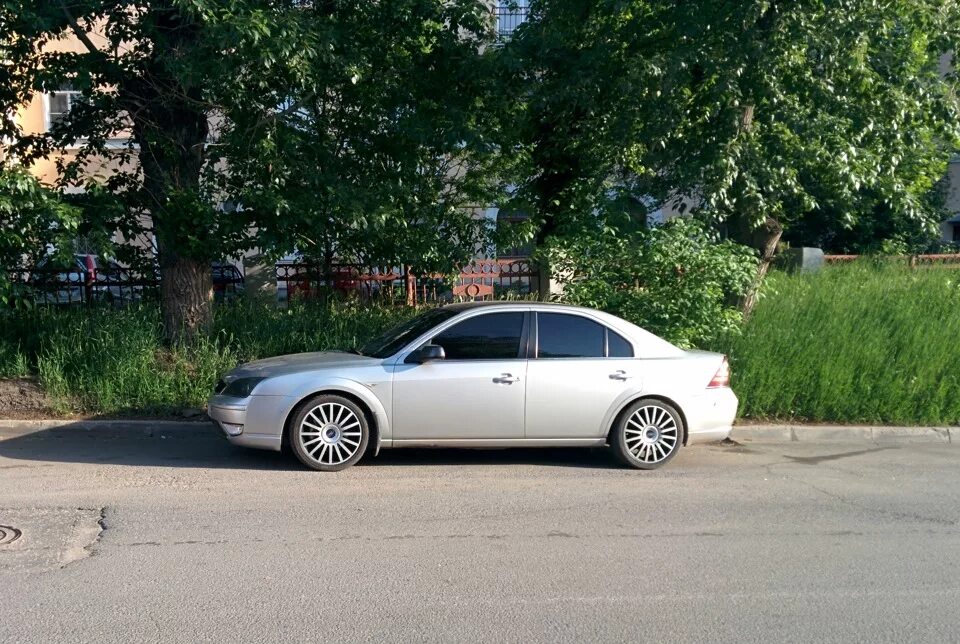 Ford mondeo r16. Колеса на форд мондео 3. Колеса на форд мондео 3. Mondeo 3 r19. Диски на форд мондео 3.