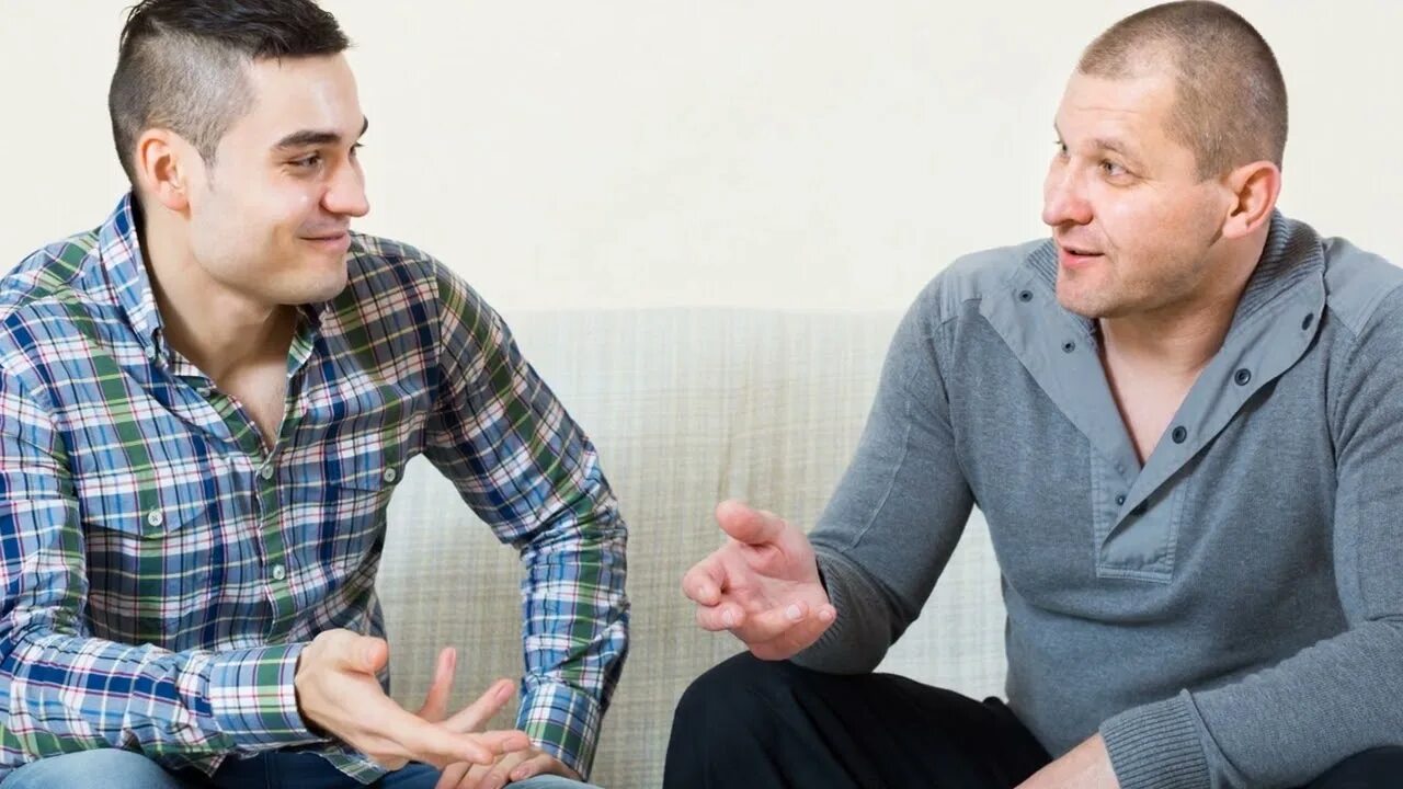 Разговор двух мужчин. Разговоры с пацанами. Русский мужик с разговорами. Разговоры на кухне ссср. Русский мужик с разговорами.