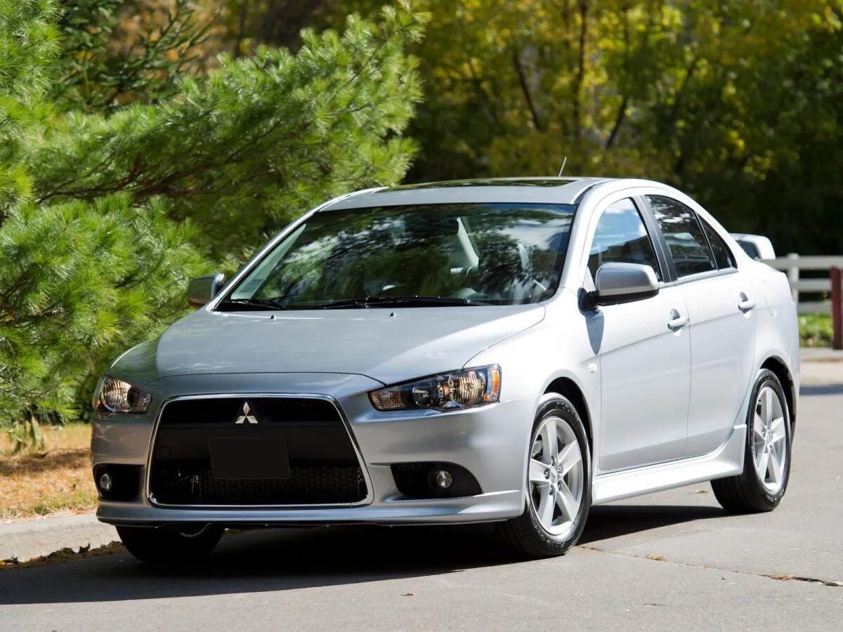 Тойота мицубиси. Mitsubishi Lancer 10. Мицубиси ланцер 10. Mitsubishi Lancer x 10. Митсубиси Лансер 10 x.