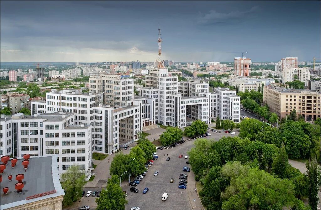 Дом Госпрома в Харькове. Здание Держпром Харьков. Госпром площадь свободы. Харьков площадь здание Госпрома.