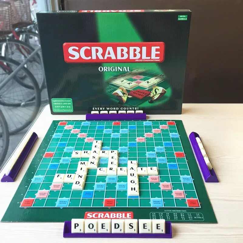 Эрудит Скрабл. Настольные игры. Scramble игра. Scrabble Board game.