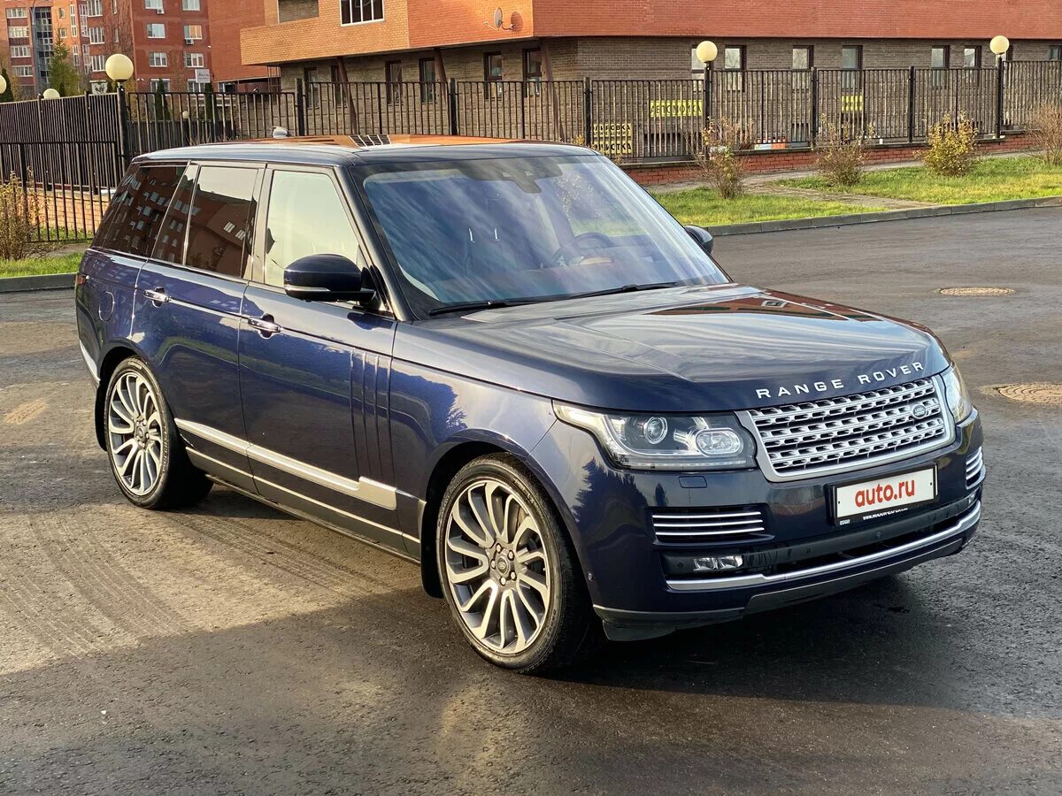 Ranges ru. Range Rover 2004 4.4. Land Rover range Rover IV Blue. Range Rover l405 синий. Ленд Ровер 4 2017.