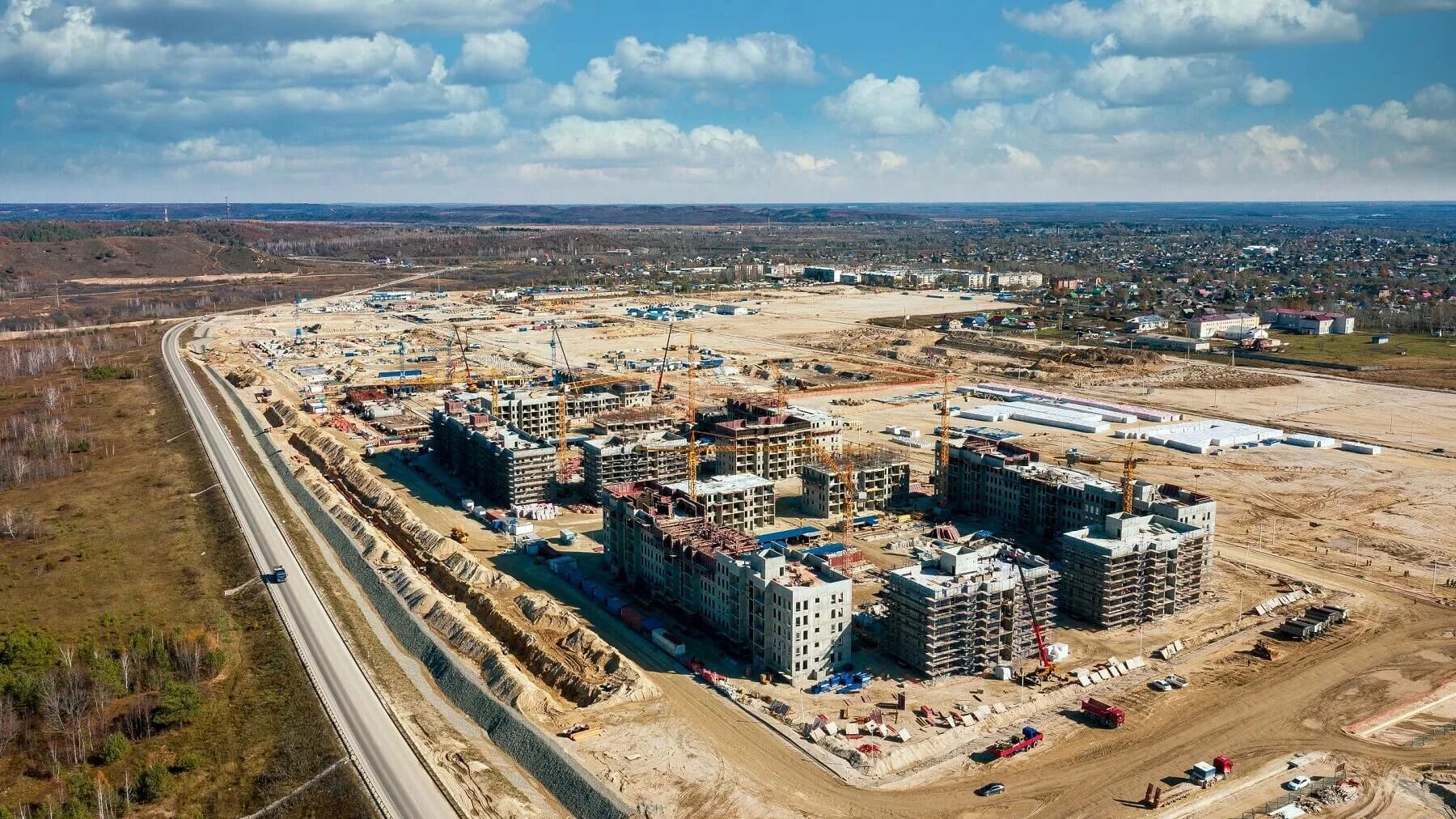 Городок свободный. Жилой микрорайон Амурский газоперерабатывающий завод. Свободный жилой микрорайон для Амурского ГПЗ. Г Свободный Амурской области стройка газоперерабатывающий комбинат. Город Свободный Амурской области ГПЗ.