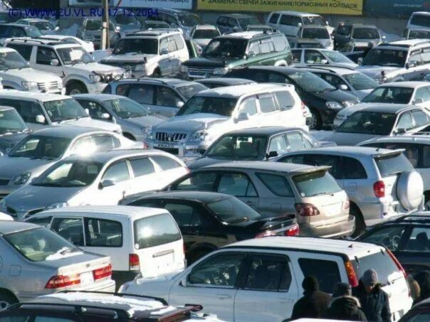 Предприниматель купил несколько подержанных автомобилей за 3500