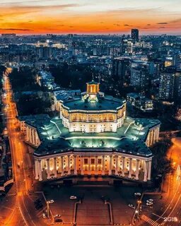 Суворовская площадь 2 театр