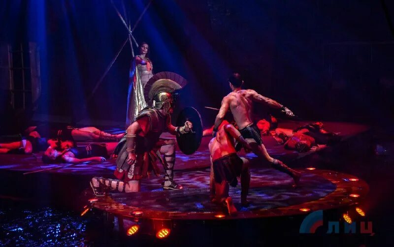 цирковой мюзикл на воде одиссея. одиссея цирк на фонтанке. цирк на фонтанке санкт-петербург на воде одиссея. представление одиссея цирк. представление одиссея цирк.