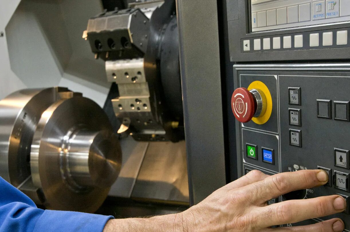 CNC Lathe Machine. CNC turning Machine. Challenger Manufacturing Ltd. Precision manufacture. Machine details
