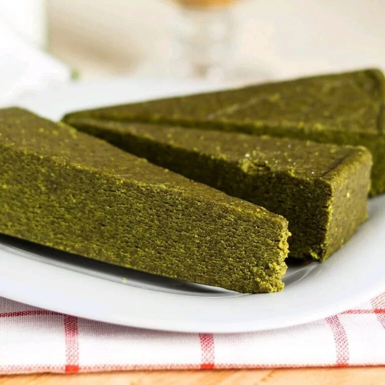 Халва из тыквенных семечек. Халва семечки. Халва из тыквенных семян. Пятикилограммовая. Халва из тыквенных семечек.