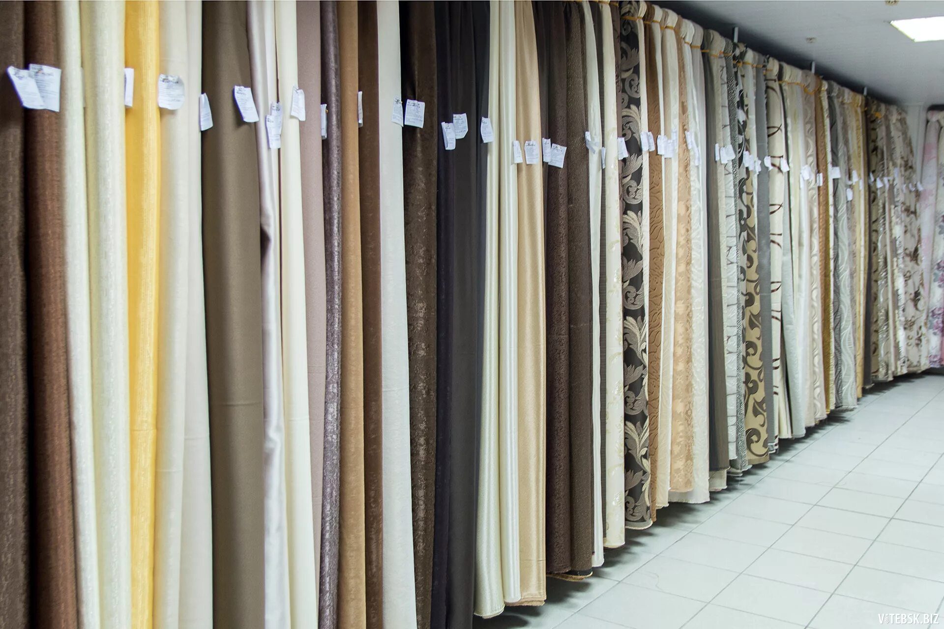 Магазин штор. Магазин склад ткани. Портьера ambesonne "ванесса". Ikea шторы blackout. Ассортимент штор.