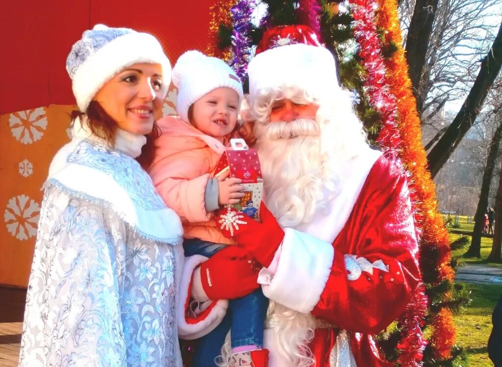 Празднование нового года на дону. Новогодние гуляния. Празднование нового года на дону. Ростов на дону новый год 2021. Празднование нового года на дону.