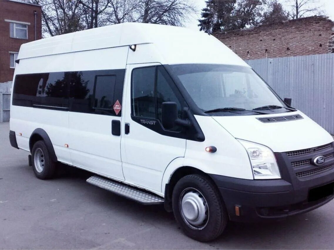 Ford Transit белый пассажирский. Ford Transit пассажирский 2021. Ford Transit 2013. Форд Транзит 2013 года пассажирский.