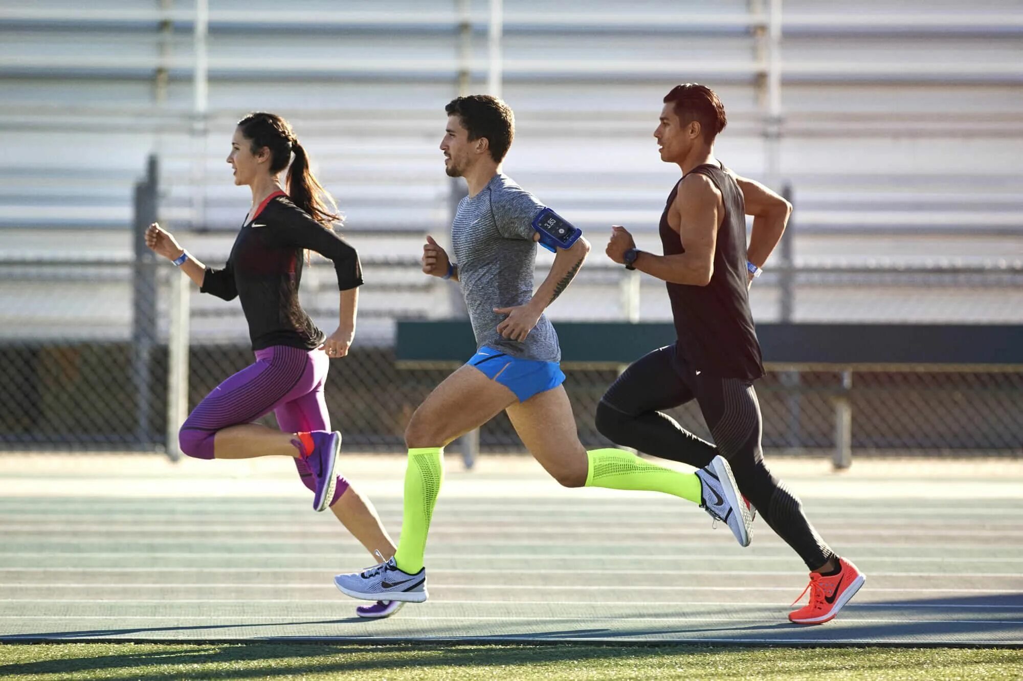 Main sport. Спорт бег. Длительный бег. Спортсмен бежит. Бе-4.