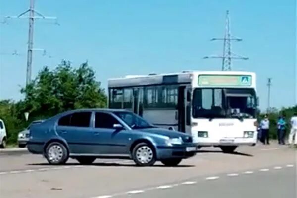 Маршрут автобуса костанай рудный. Автобусы костаная. автобусы рудный на кладбище 14.