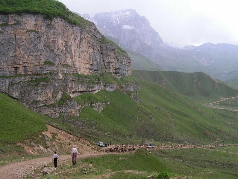 Погода курах неделю. Село курах Дагестан. Курахские горы Дагестан. Горы Каракюре. Курахская Долина.