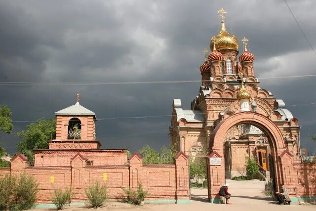 Иоанно предтеченский монастырь сайт. Астрахань монастыри Иоанно Предтеченский монастырь. Иоанно-Предтеченский монастырь Астрахань внутри. Иоанно-Предтеченский мужской монастырь Приднестровье.