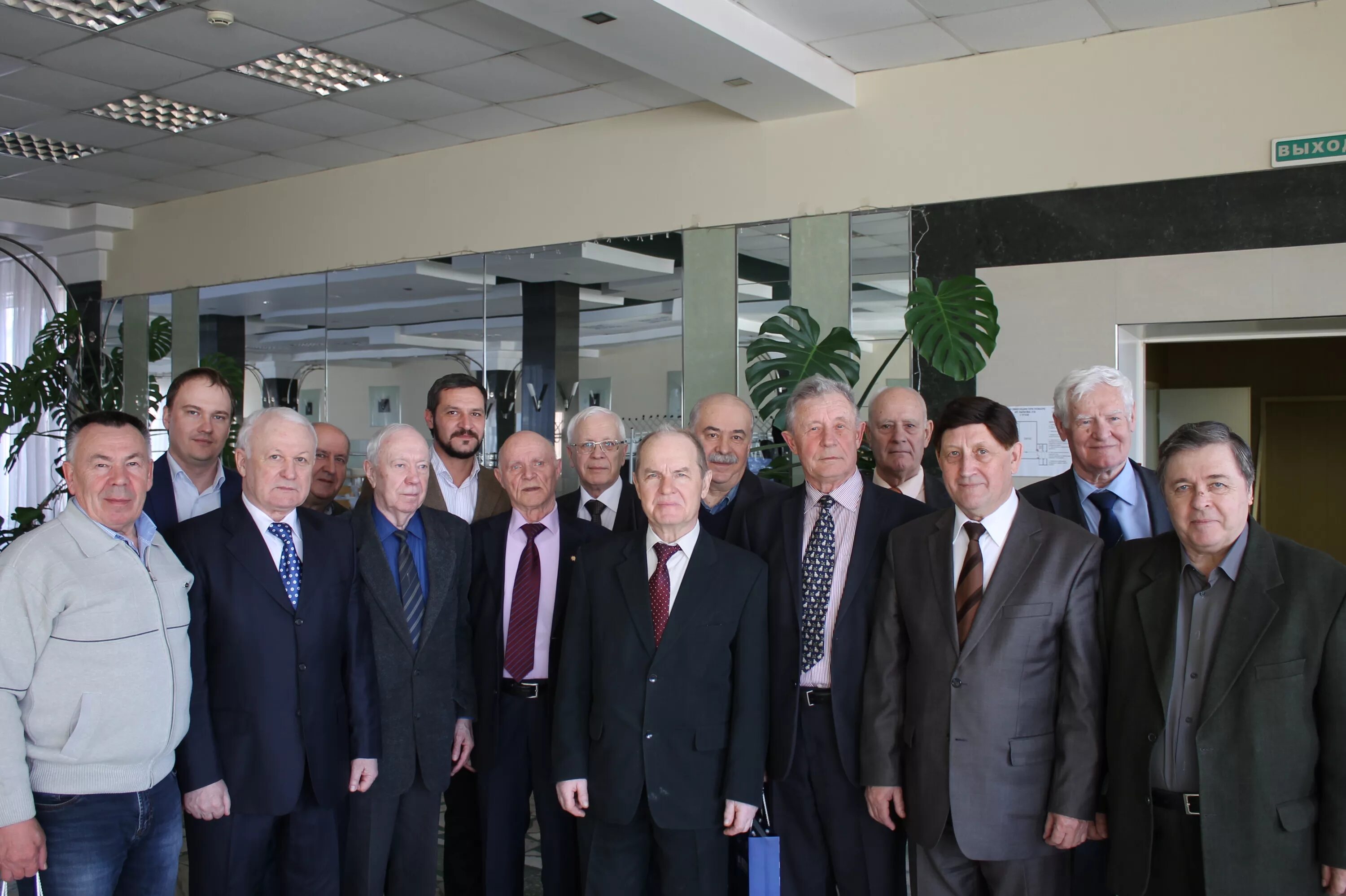 Anton Siluanov and Mikhail Babich visit exhibition of local producers in Penza :