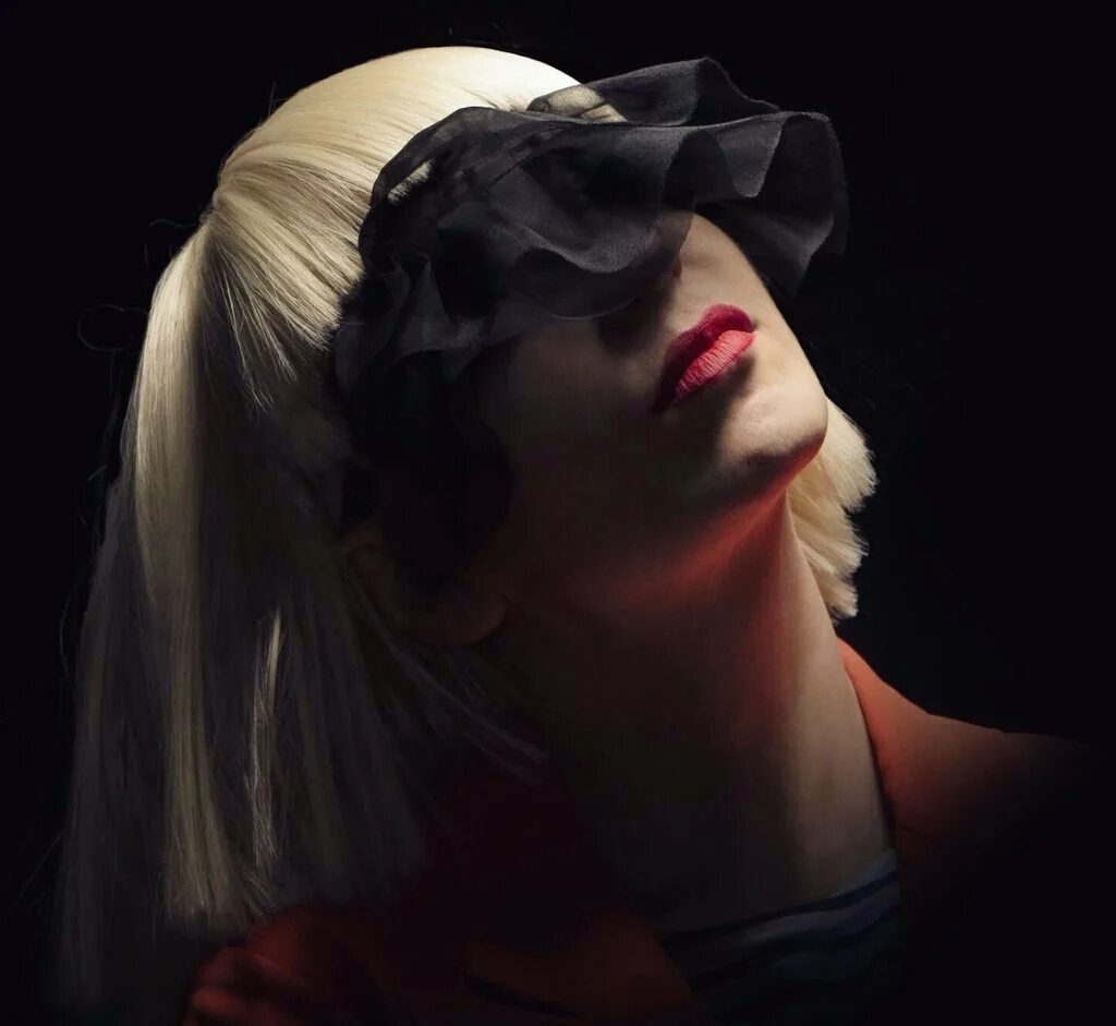 Сиа австралийская певица. You can do anything mtg da sia. I can do anything. Sia 2013. Тая сиа.