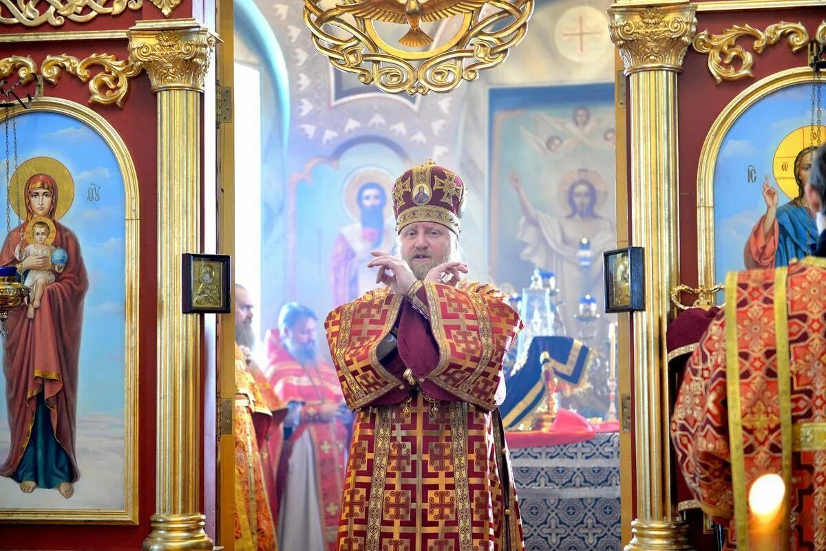 Храм параскевы в северном бутово расписание. Храм параскевы пятницы в бутово расписание. Церковь параскевы пятницы казань внутри. Настоятель храма параскевы пятницы в бутово. Храм параскевы в северном бутово расписание.