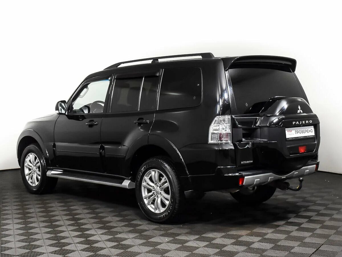 Mitsubishi pajero 2015