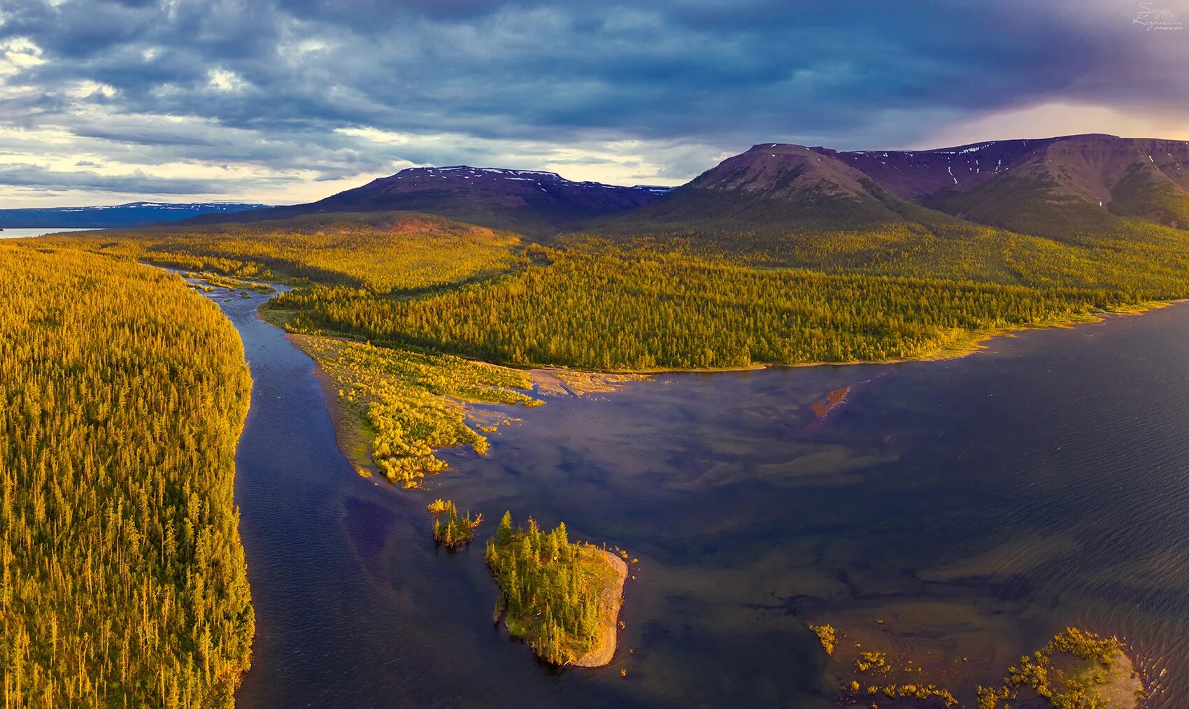 Озеро улахан-Кюель. Озеро улахан-харгы-Кюель. Озеро Джампа-Кюель.