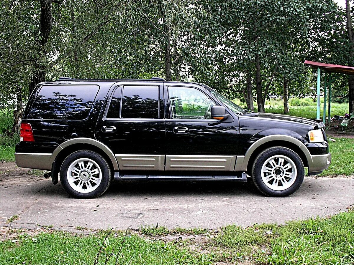 Продажа форд в россии. Ford Expedition 2006. Ford Expedition 2. Ford Expedition II 5.4. Форд джип 2006.