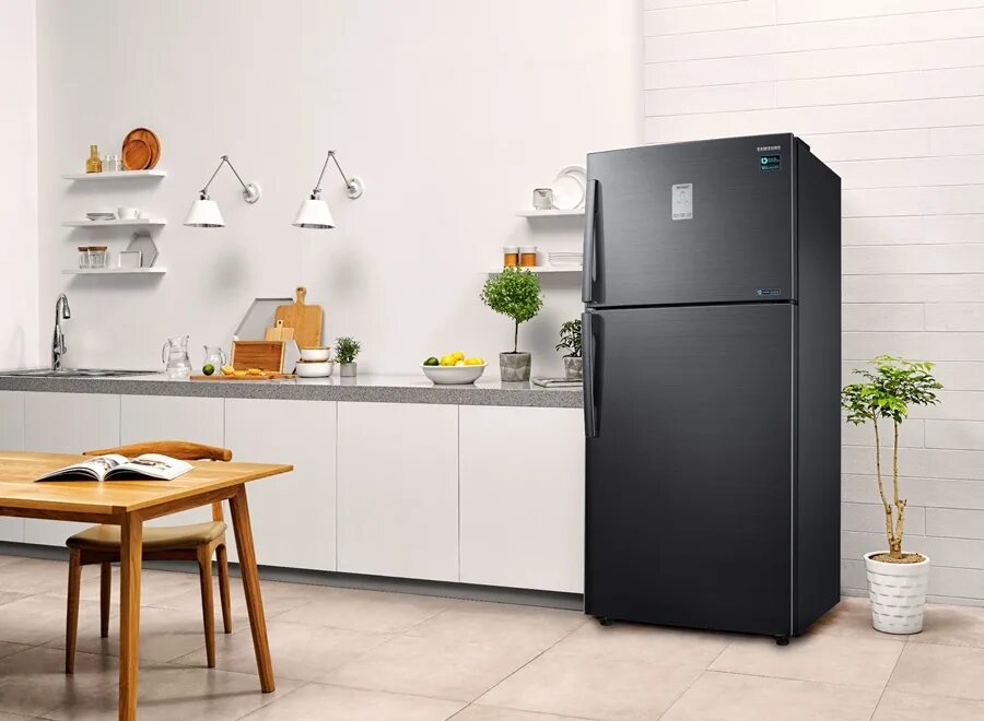 Gorenje fn 6192 px. В комнате стоит холодильник. В комнате стоит холодильник. Кухня с отдельностоящим холодильником. Отдельностоящий холодильник в интерьере.