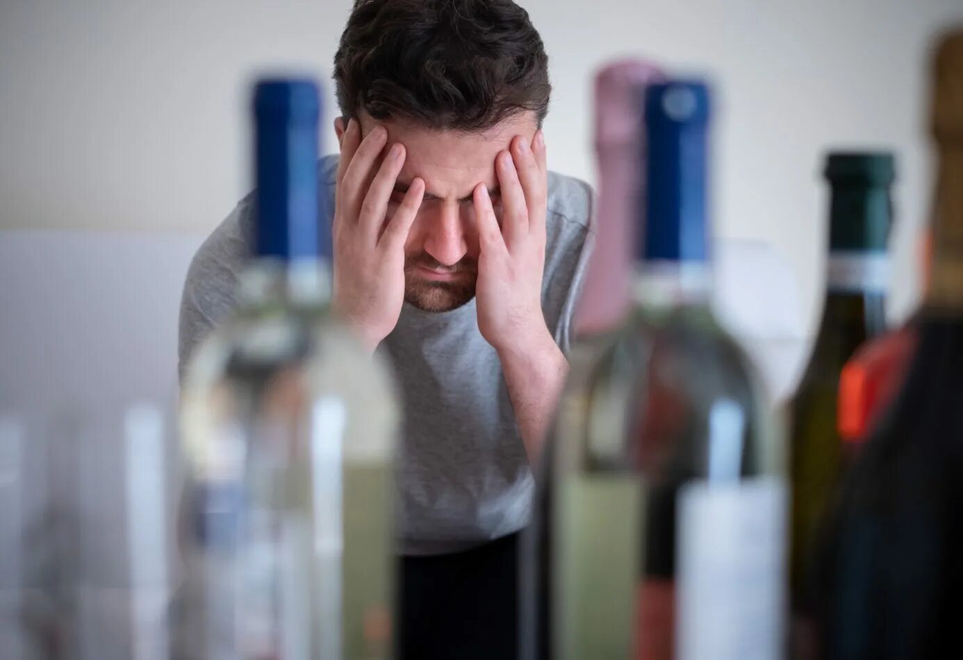 Страдать вредно. Алкоголизм. Злоупотребление алкоголем. Депрессия и алкоголизм.