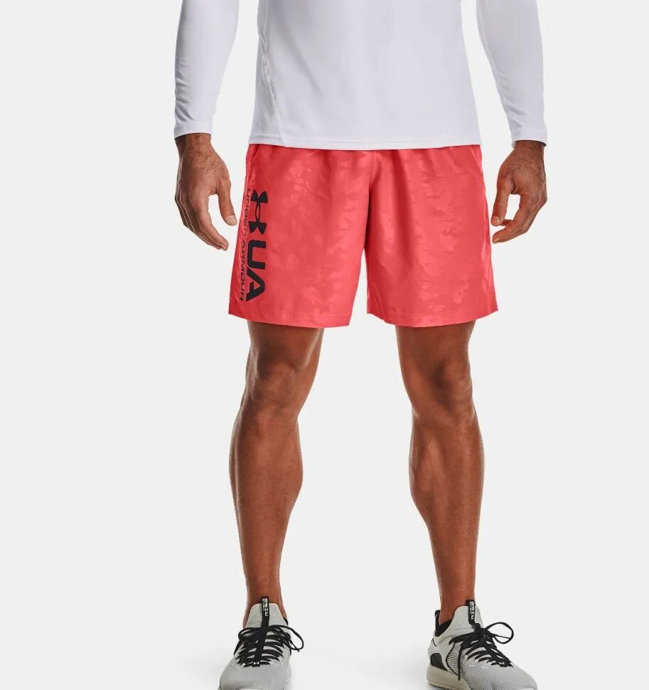 Серые шорты png. Шорты under armour 2 in 1. Шорты ua. Under armour camo. Under armour style 1328916 шорты.