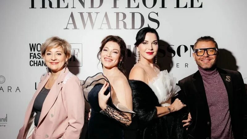 Fashion people awards 2022. Fashion people awards 2022 чеботина. Fashion people. Fashion people awards banner. юлия барановская фэшн премия.