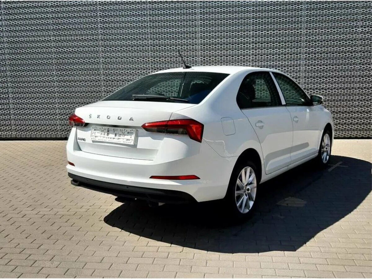 Шкода Рапид 2021 белая. Шкода Рапид 2021. Skoda Rapid 2021. Шкода Рапид лифтбек 2021.