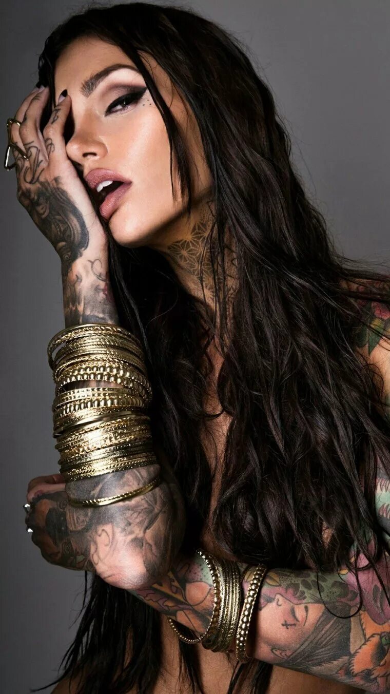 банда подростков девочек. послушная девушка. дерзкая женщина. пейдж ванзант ufc. девушка подросток хулиганка.