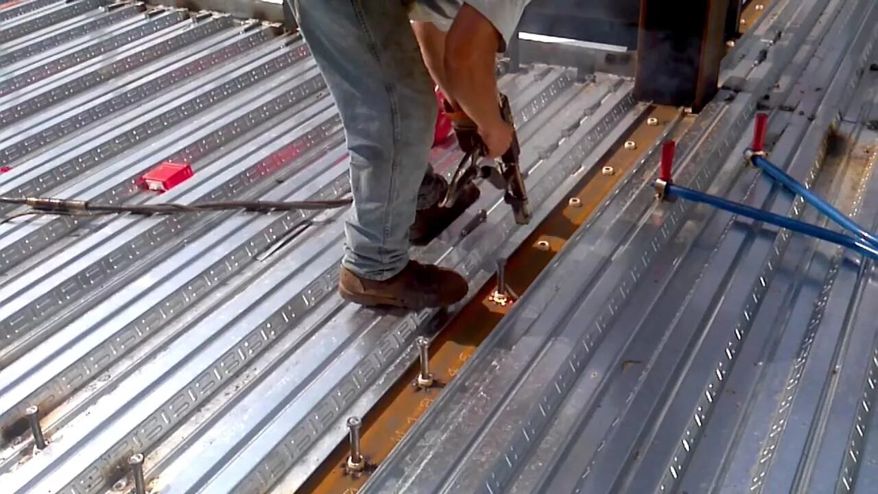Приварка упоров. Сварка гибких упоров. Приварка шипов пуш 850. Приварка анкера нельсона. Приварка упоров.
