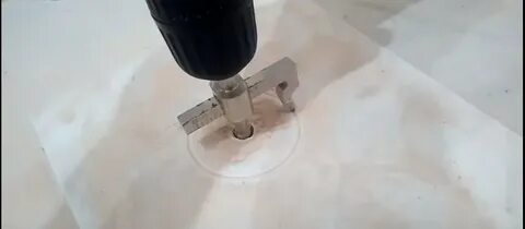 Отверстие в искусственном камне