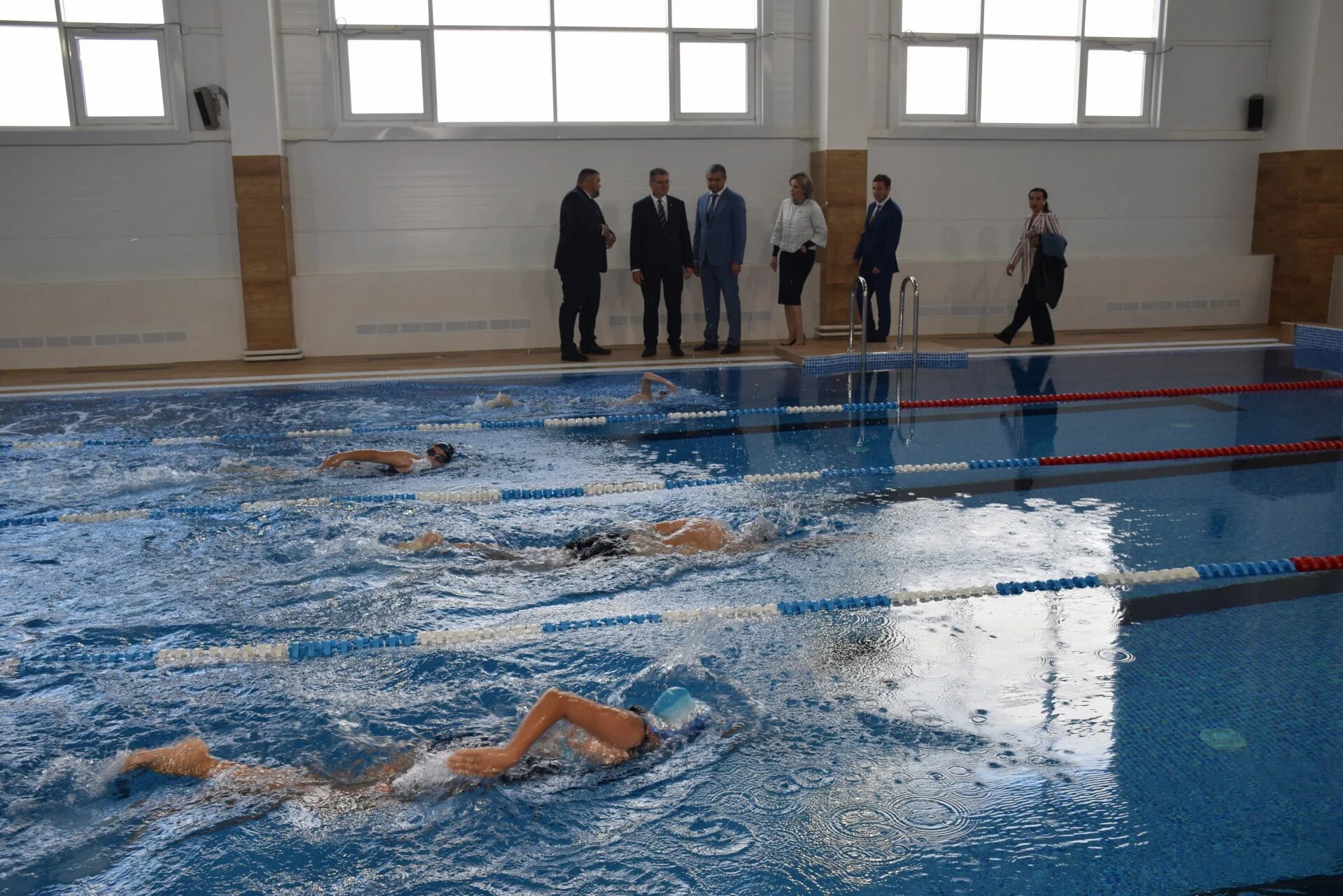 Спорткомплекс нурлат. Тулпар дворец спорта. Город нурлат татарстан. Центр килэчэк нурлат. Спорткомплекс нгду нурлатнефть.