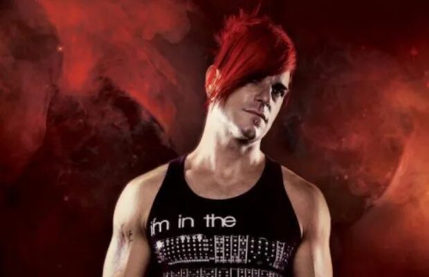 Селлдвеллер. Klayton celldweller. Клейтон celldweller. Celldweller слушать. Klayton albert.