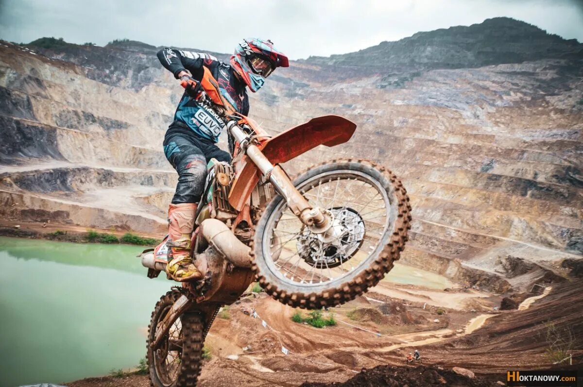 Как выглядит эндуро. Хард эндуро мотоциклы. mxgp 2019 эндуро. эндуро 1821. 250 эндуро ред булл.