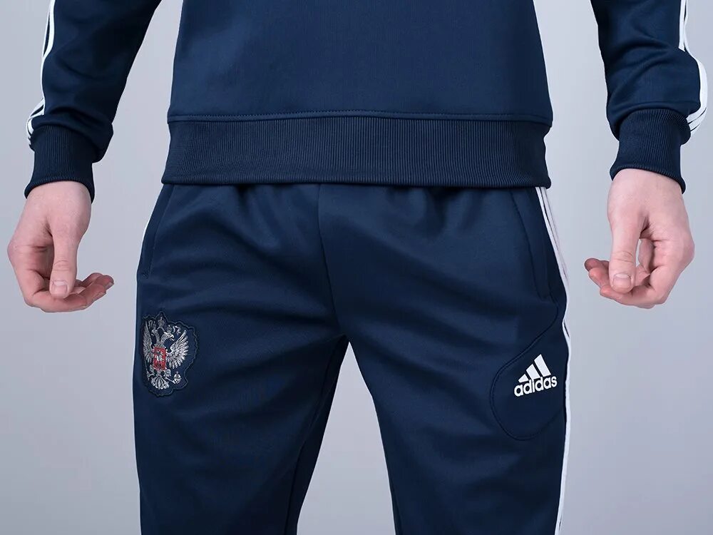 Мужской спортивный костюм «adidas 3s Woven Suit». Спортивный костюм adidas Russia pre Suit g89091. Сборная в костюмах адидас. Спортивные штаны адидас российский футбольный Союз. Российский адидас