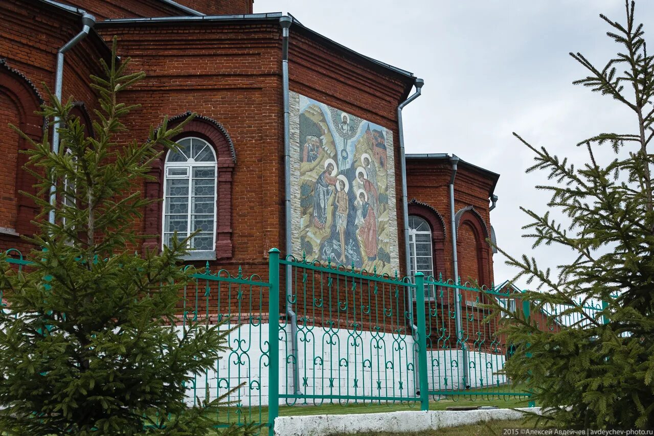 Погода село поселки. Церковь в Курумоче Самарской области. Курумоч поселок. Село Курумоч Самара. Курумоч поселок достопримечательности.