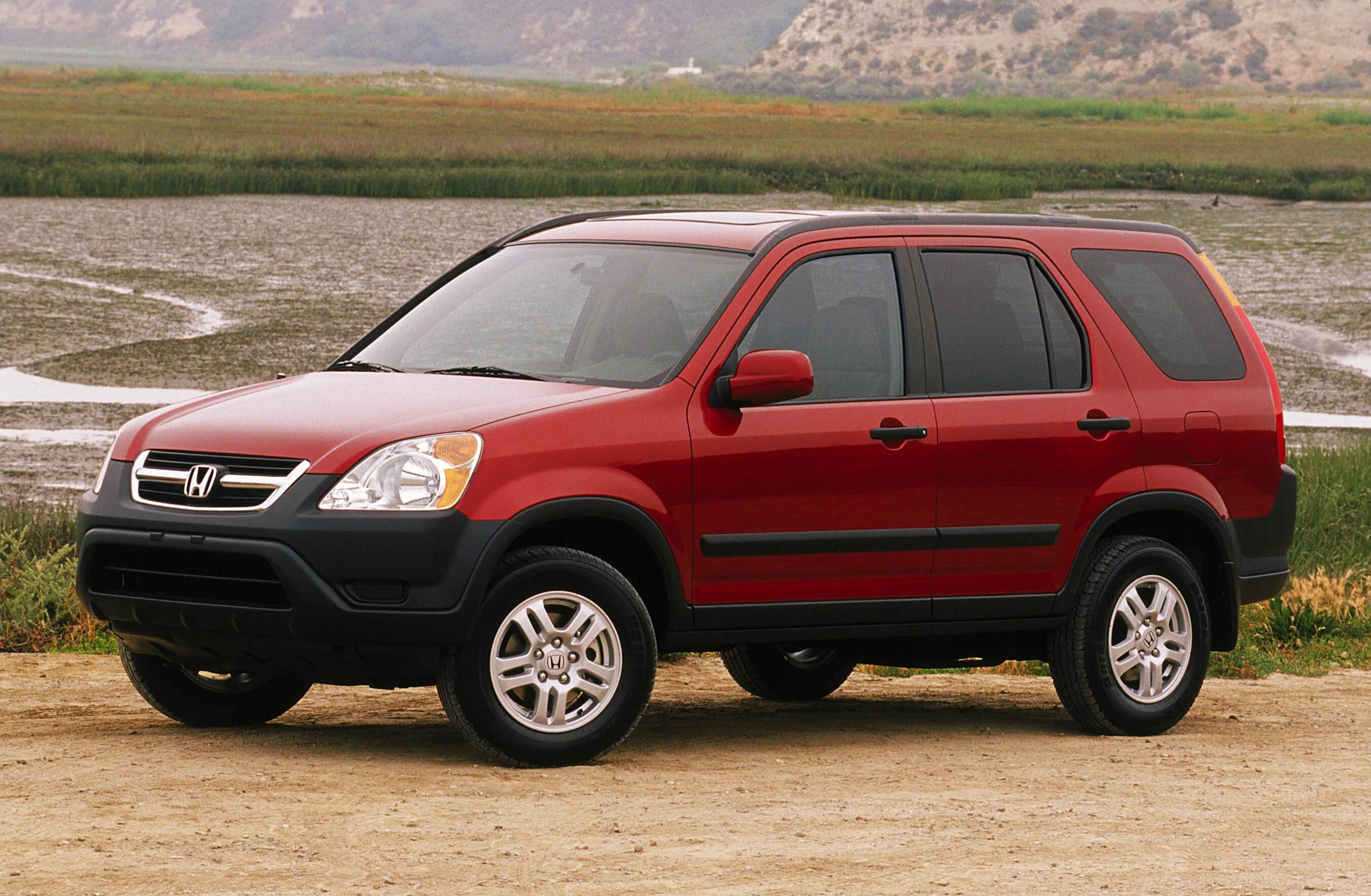 Машина honda crv. Honda CR-V 2003. Хонда ЦРВ 2003. Хонда CR-V 2002-2006. Honda CR-V 2 поколение.