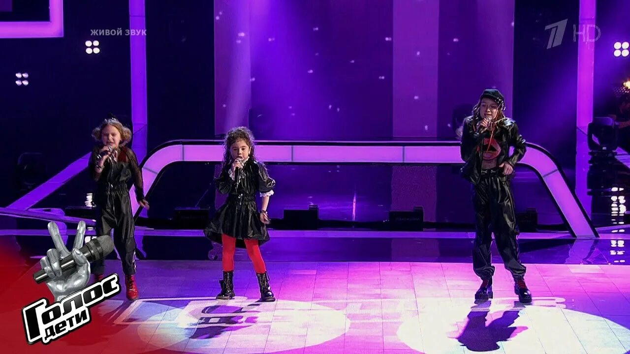 The voice kids france 2023. Полина Данильченко голос дети 2021. Полина Данильченко голос дети. Полина Данильченко Анна Юркевич Валерия Боченкова голос дети. Валерия Боченкова голос дети.